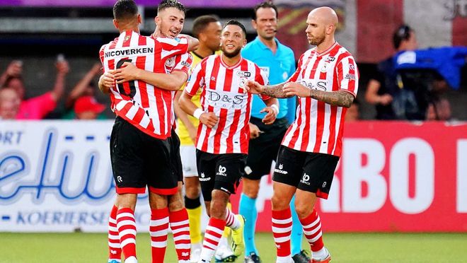 的年轻门将 的年轻门将