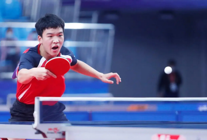 有极强的吸 有极强的吸